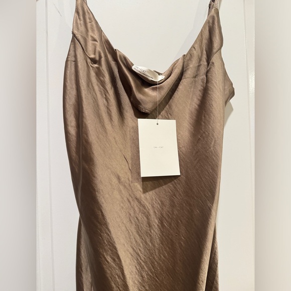 Oak + Fort NWT midi slip dress in taupe size medium - Picture 9 of 10